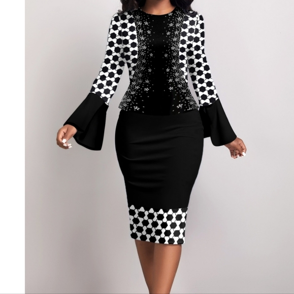 Black bodycon dress - Picture 2 of 3